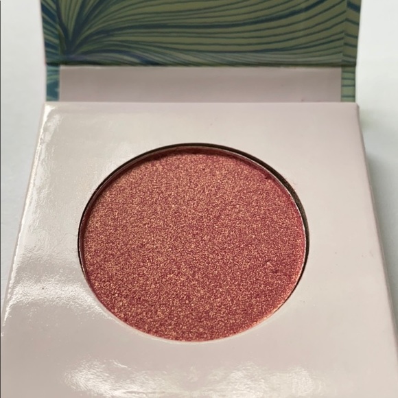 Set Shimmer Eyeshadows & Blush - Picture 4 of 8